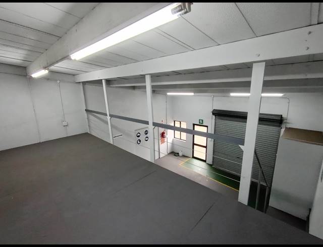67M² MINI FACTORY TO LET IN ALTON